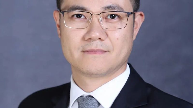 五金定制在电子配件中的关键作用**